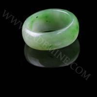 dilactemple-jade-jewelry-polar-faceted-jade-ring-size-9-5-02